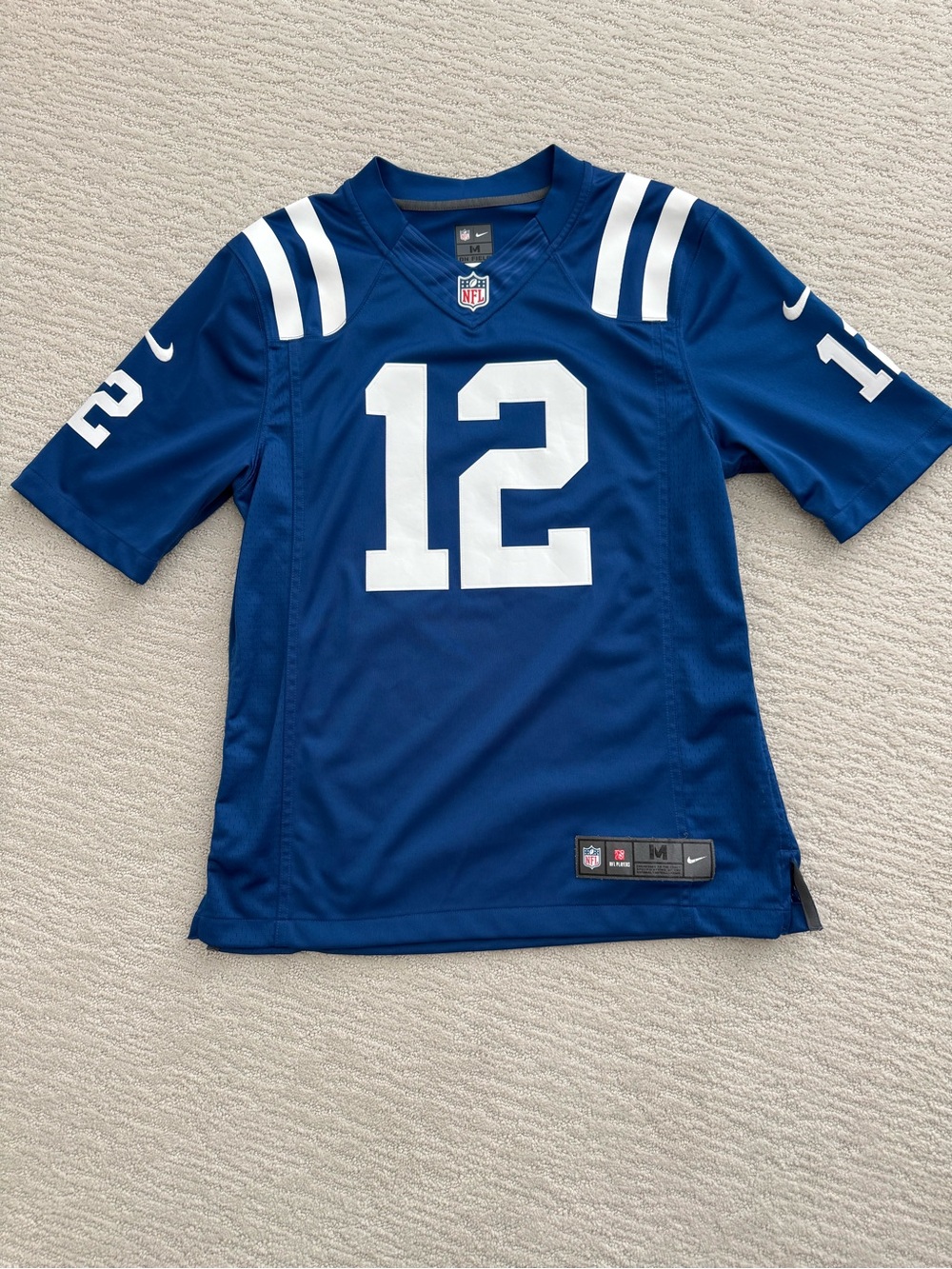 Indianapolis Colts Nike NFL Players on field jersey Andrew Luck 12 medium